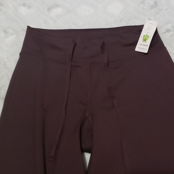 Lotus wear yoga pants with drawstring - Picture 2 of 3